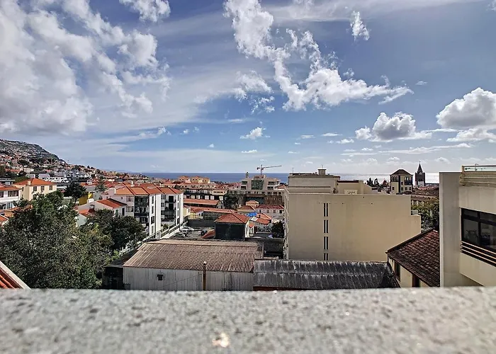 The Loft By Lovelystay Funchal (Madeira)