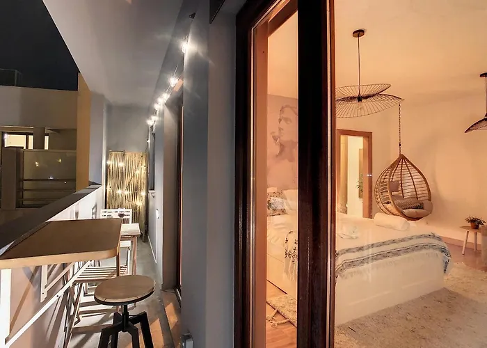 The Loft By Lovelystay Apartment